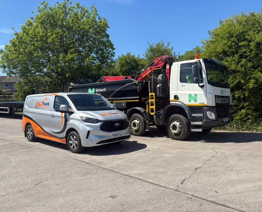 Truck Cranes field engineering vehicle supporting specialist equipment